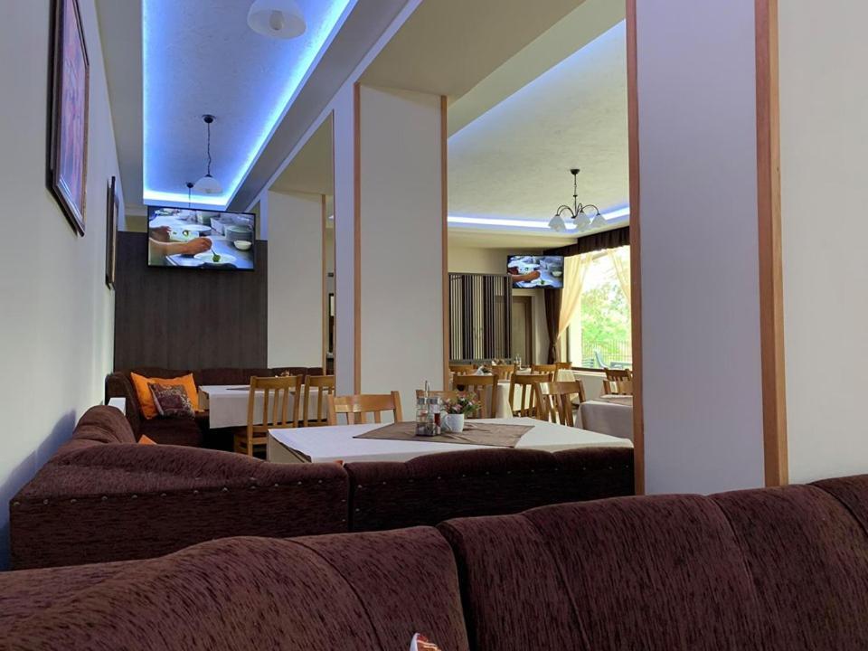 Hotel Velista فونيشتا فودا المظهر الخارجي الصورة
